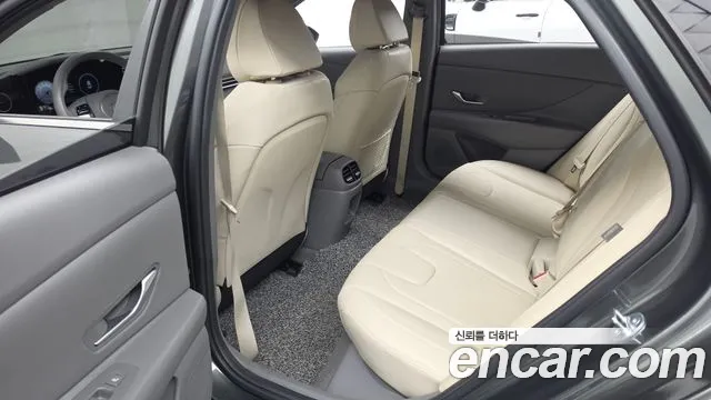 Hyundai Avante CN7 — Фото автомобиля 16