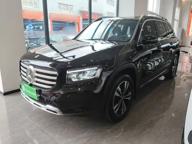 Фотография автомобиля — Mercedes-Benz GLB-Class