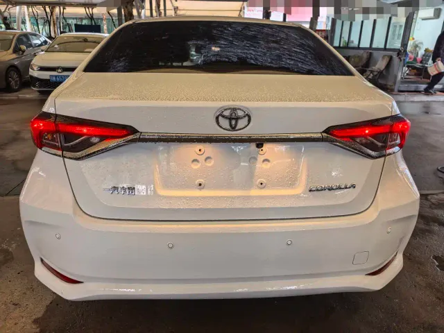 Toyota Corolla — Фото автомобиля 8