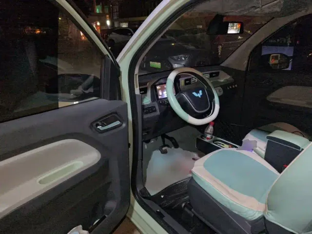 Wuling Hongguang Mini EV — Фото автомобиля 17