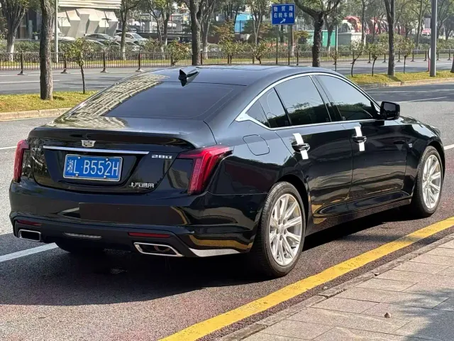 Cadillac CT5 — Фото автомобиля 9