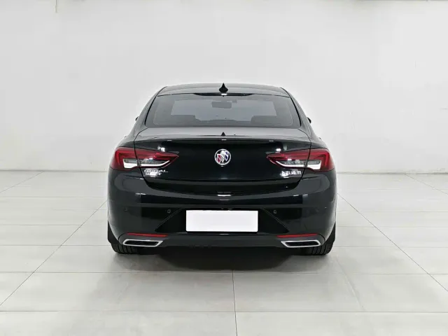 Buick Regal — Фото автомобиля 5