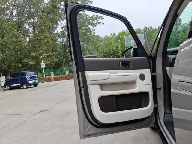 Li Auto Li Auto MEGA 2024 Ultra — Фото автомобиля 13
