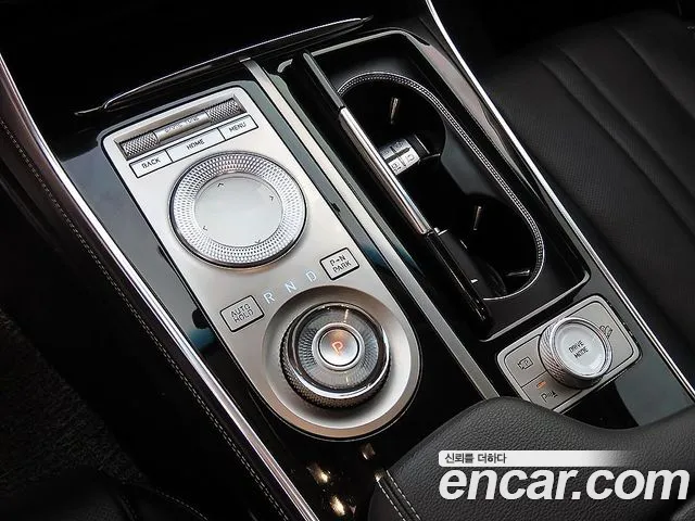 Genesis GV80 2.5T Бензин 2WD — Фото автомобиля 11