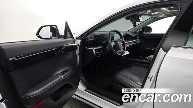Hyundai Grandeur GN7 — Фото автомобиля 10