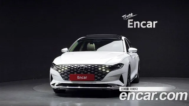 Hyundai Grandeur Grandeur (New) Hybrid — Фото автомобиля 3