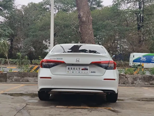 Honda Civic — Фото автомобиля 9