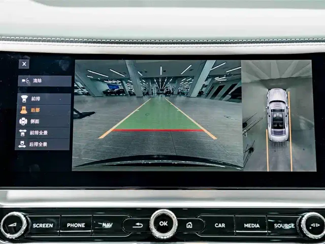 Bentley Flying Spur — Фото автомобиля 11