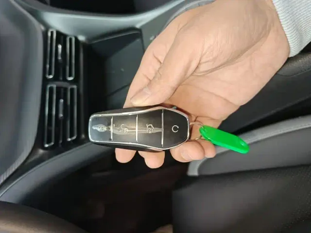 BYD Seal 05 DM-i — Фото автомобиля 8