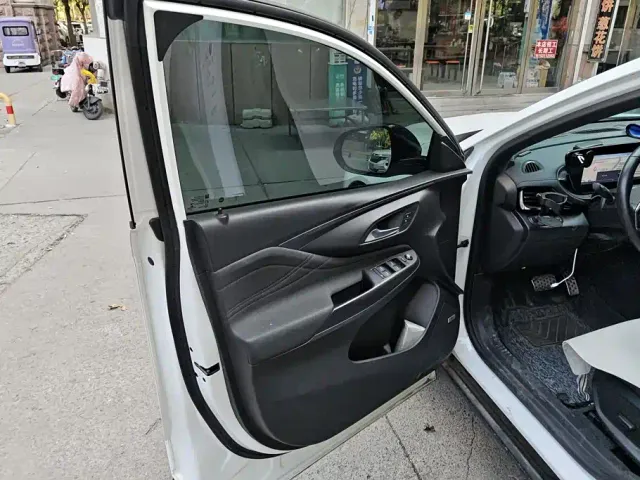 Buick Angyang — Фото автомобиля 7