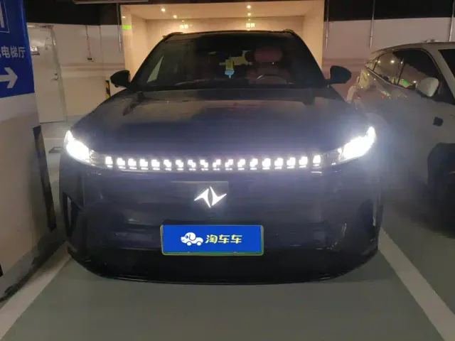 Dongfeng eπ 008 — Фото автомобиля 2