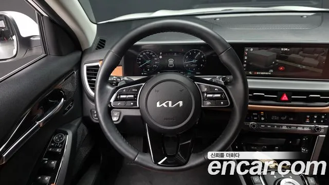 Kia Seltos New — Фото автомобиля 19