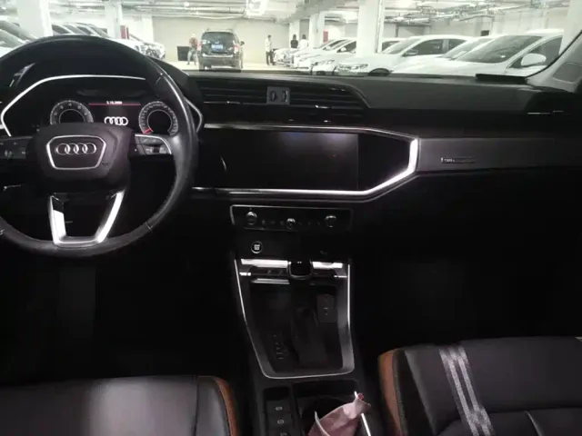Audi Q3 — Фото автомобиля 12