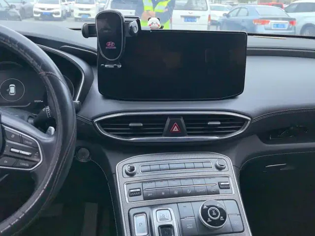 Hyundai Santa Fe — Фото автомобиля 13