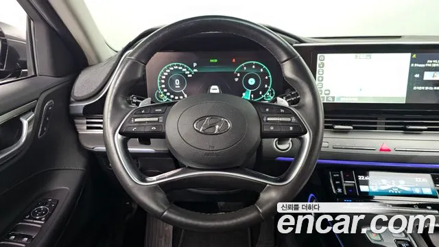 Hyundai Grandeur Новый Grandeur IG 3.0 LPi (Для маломобильных пассажиров) — Фото автомобиля 14