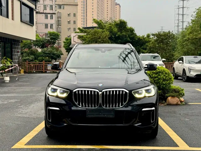 BMW X5 — Фото автомобиля 3
