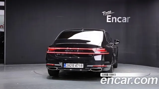 Genesis G90 Бензин 3.5 турбо AWD — Фото автомобиля 4