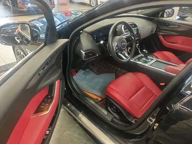 Jaguar XEL — Фото автомобиля 15