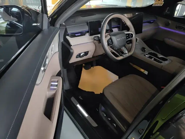 Chery Tiggo 8 PLUS — Фото автомобиля 15