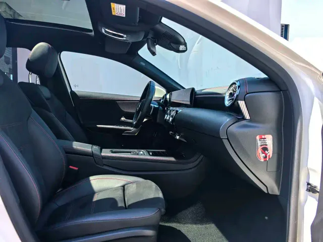 Mercedes-Benz A-Class — Фото автомобиля 6