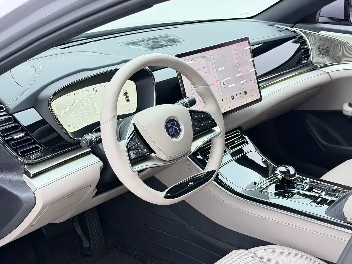 BYD Han 2025 DM-i 125KM Premium — Фото автомобиля 7