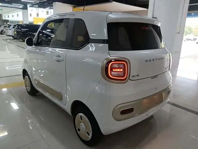Besturn Bestune Pony 2026 222km Cute Pony Plus — Фото автомобиля 4
