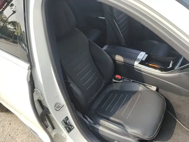 Mercedes-Benz C-Class — Фото автомобиля 24
