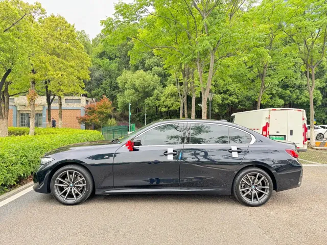 BMW 3 Series — Фото автомобиля 9