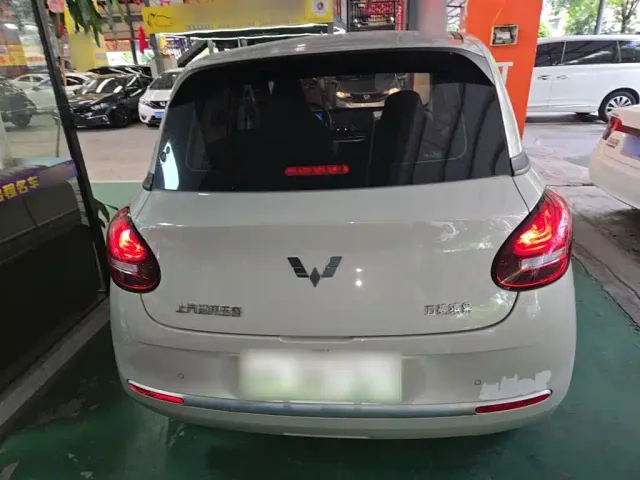 Wuling Bingo — Фото автомобиля 5