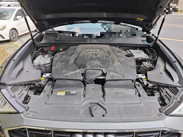 Audi Q8 — Фото автомобиля 16