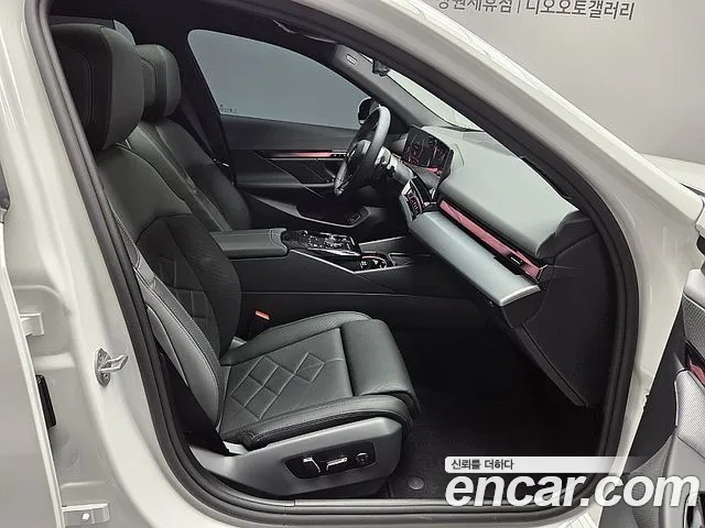 BMW 5-Series 5 серия (G60) 530i xDrive M Sport — Фото автомобиля 13