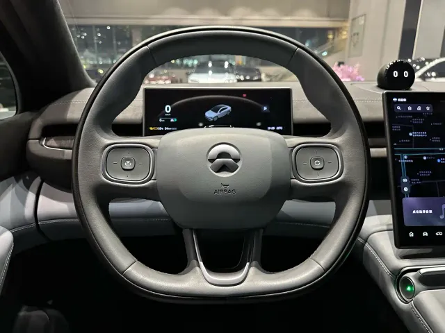 Nio EC6 — Фото автомобиля 16