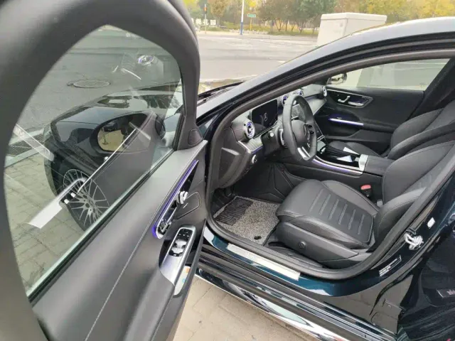 Mercedes-Benz C-Class — Фото автомобиля 12