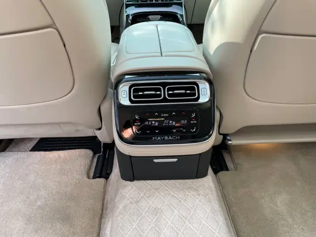 Mercedes-Benz Maybach S-Class — Фото автомобиля 16