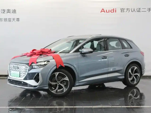 Audi Q4 e-tron — Фото автомобиля 3