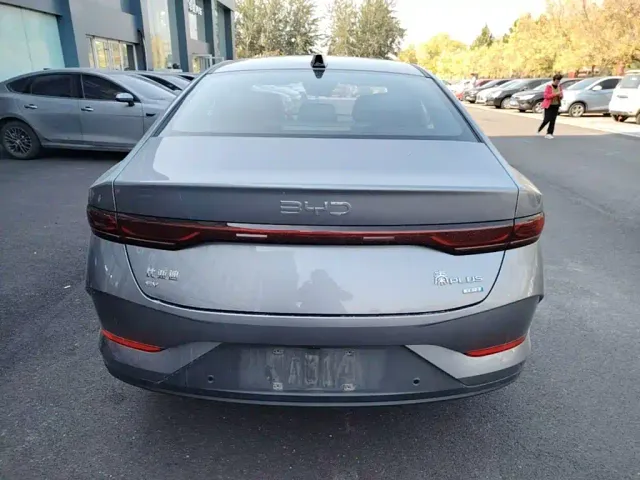 BYD Qin PLUS — Фото автомобиля 5