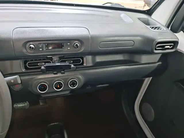Wuling Zhiguang NEV — Фото автомобиля 12