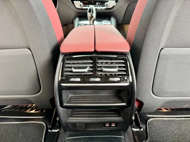 BMW 5 Series — Фото автомобиля 19