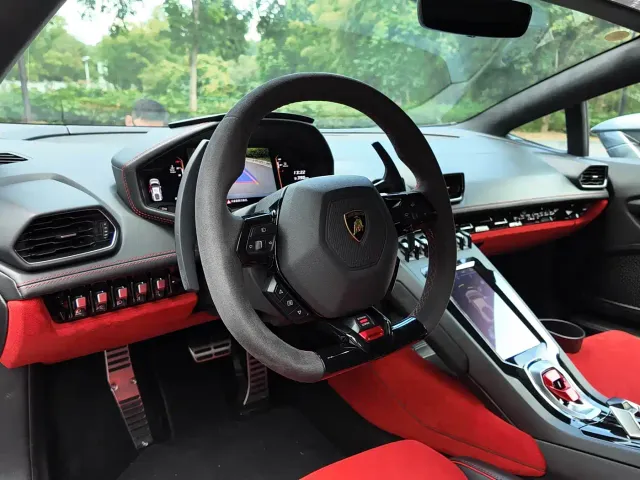 Lamborghini Huracan — Фото автомобиля 6