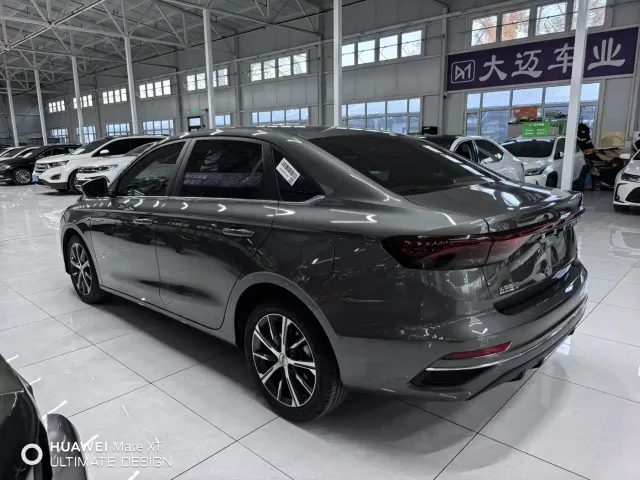 Geely Emgrand — Фото автомобиля 6