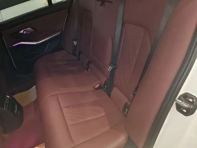 BMW 3 Series — Фото автомобиля 16