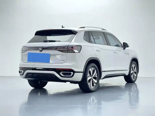 Volkswagen Tayron GTE Plug-in Hybrid — Фото автомобиля 6