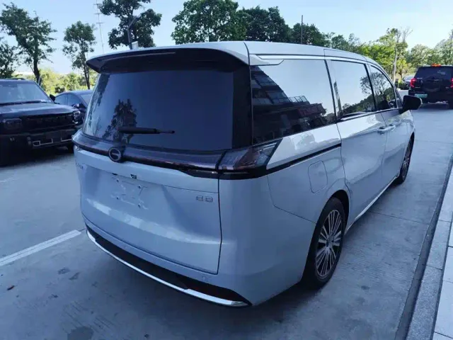 GAC Trumpchi E8 — Фото автомобиля 9