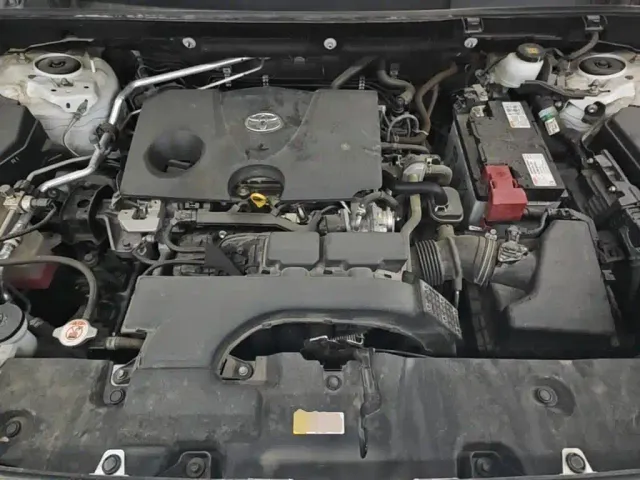 Toyota RAV4 — Фото автомобиля 19