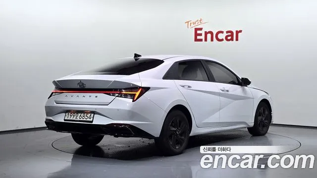 Hyundai Avante — Фото автомобиля 2