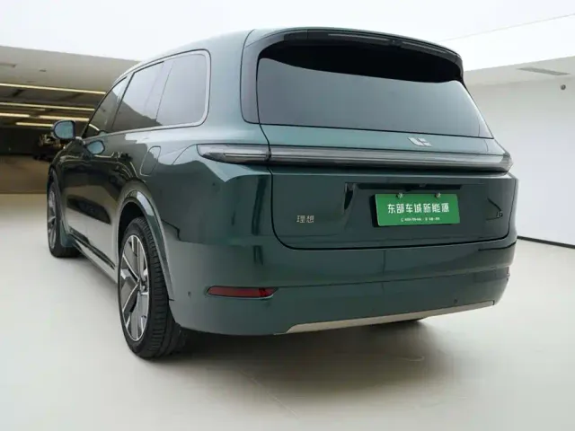 Li Auto L9 — Фото автомобиля 4