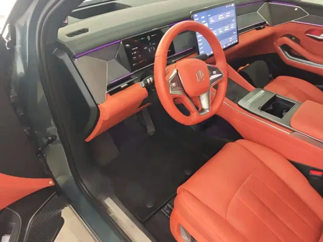 BYD Tang L — Фото автомобиля 15