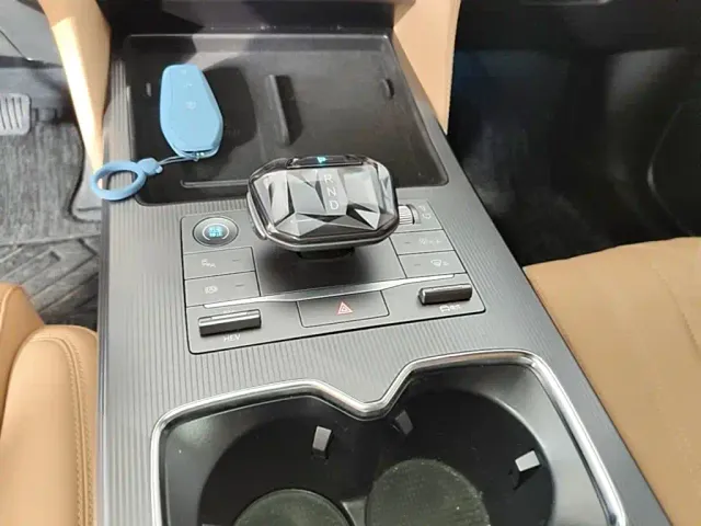 BYD Song L DM-i — Фото автомобиля 13