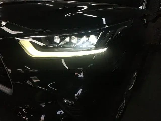 Toyota Highlander — Фото автомобиля 23