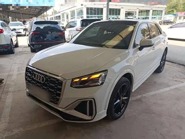 Фотография автомобиля — Audi Q2L